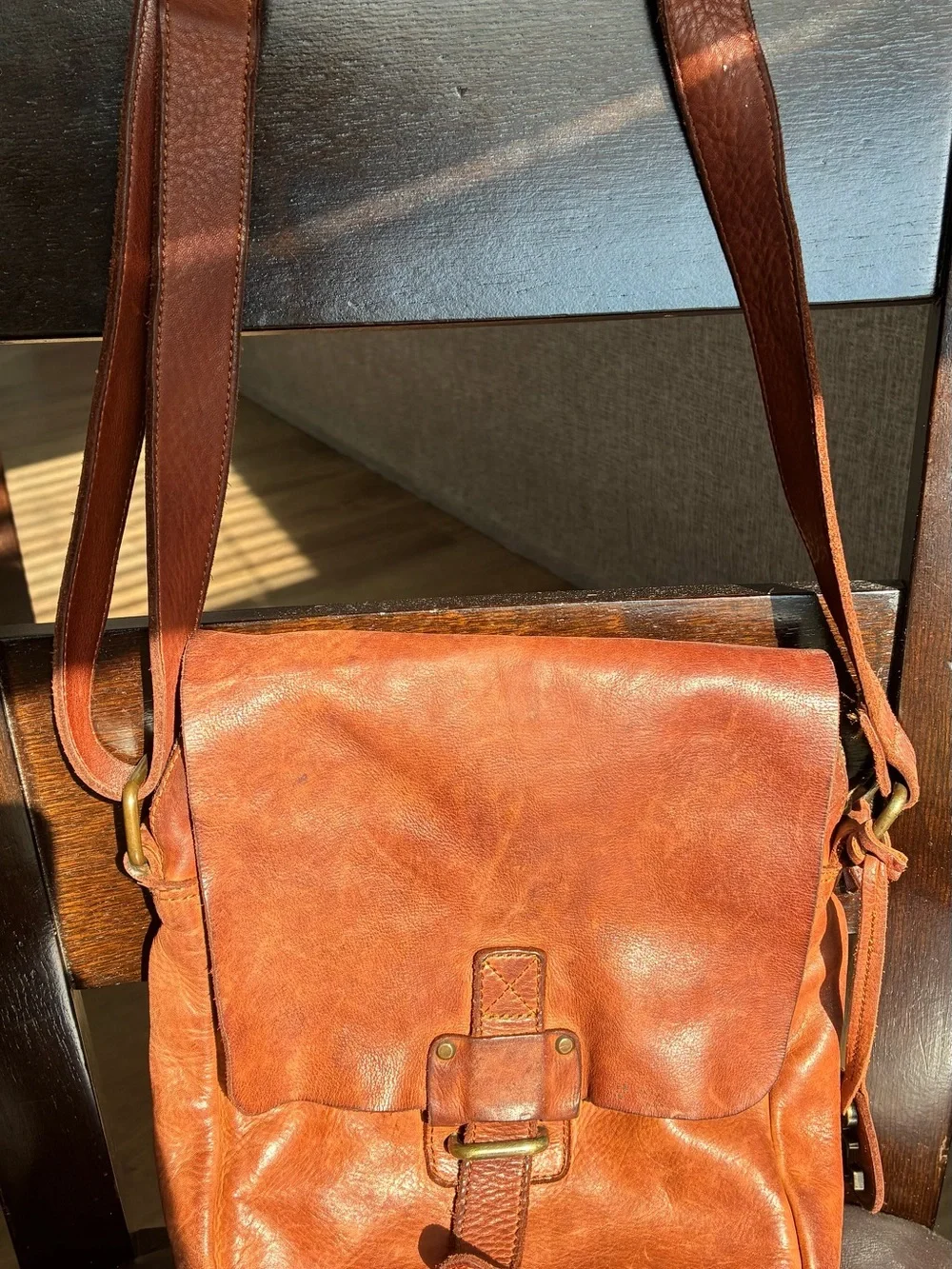 90s Inspired Unisex Harbour 2nd Leather Messenger Bag in Cognac Brown